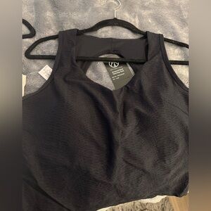 Move Theology Black Textured Sleeveless Workout Top - NWT!!